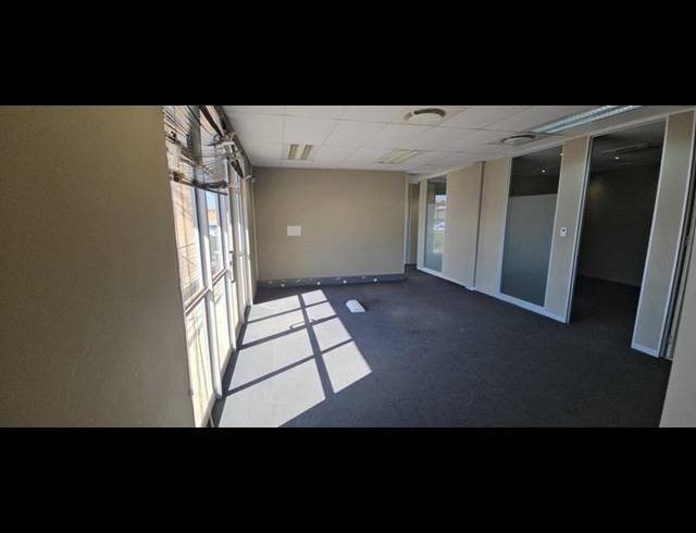 BUSINESS PROPERTY TO RENT IN CARLSWALD